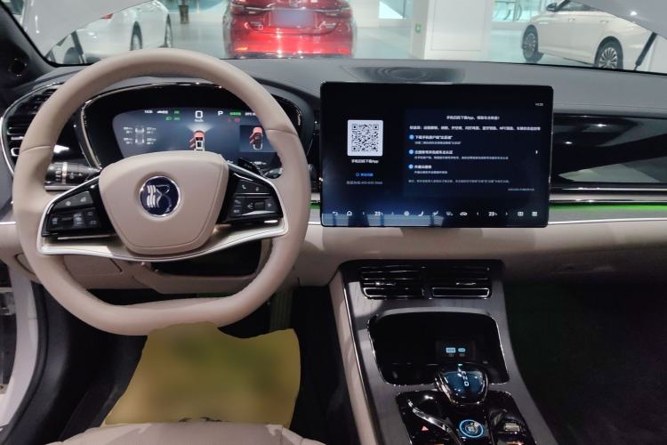 Used BYD Han 2025 EV with 701 km of Laser Radar-Enabled Intelligent Driving
