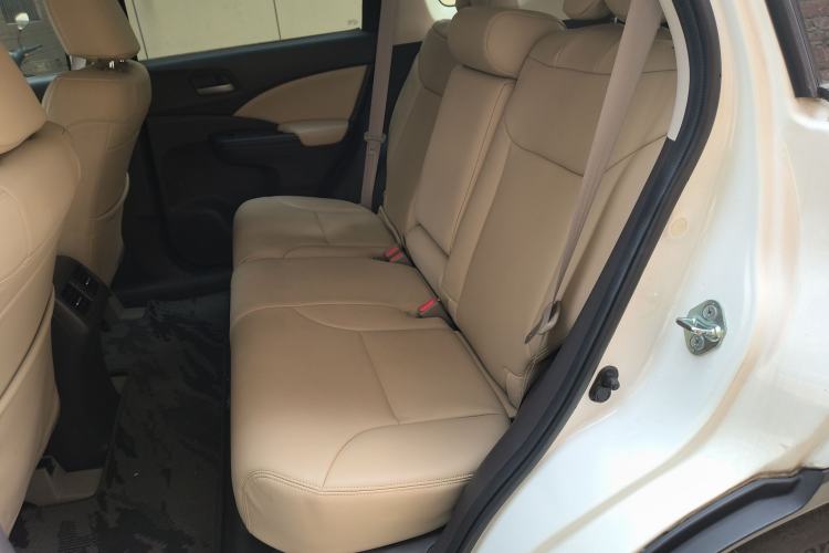 Used Honda CR-V 2012 2.0L two-wheel drive urban version
