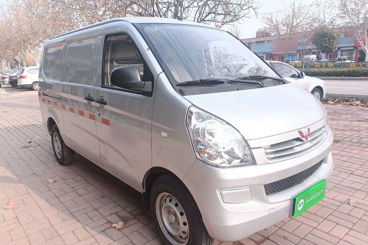 Used Wuling Rongguang S 2023 1.5L Basic Enclosed-Window Vehicle 2 Seats
