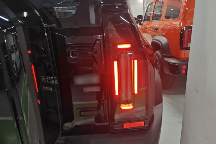 Used JETOUR Traveler 2023 2.0T All-Wheel-Drive CrossPRO
