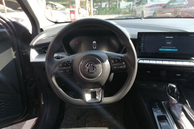 Used MG 5 2021 180 DVVT CVT Youth Luxury Edition
