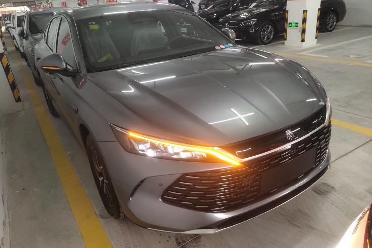 Used BYD Qin L 2025 DM-i Smart Drive 120KM Leading Model
