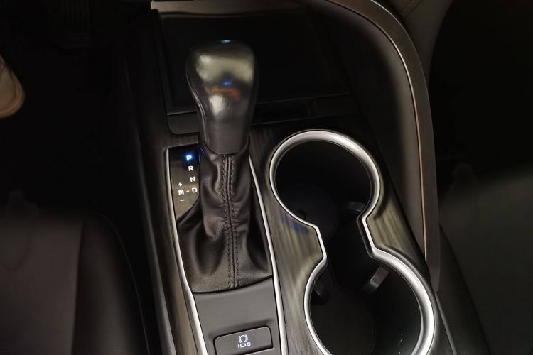 Used Toyota Camry 2021 2.0G Luxury Edition