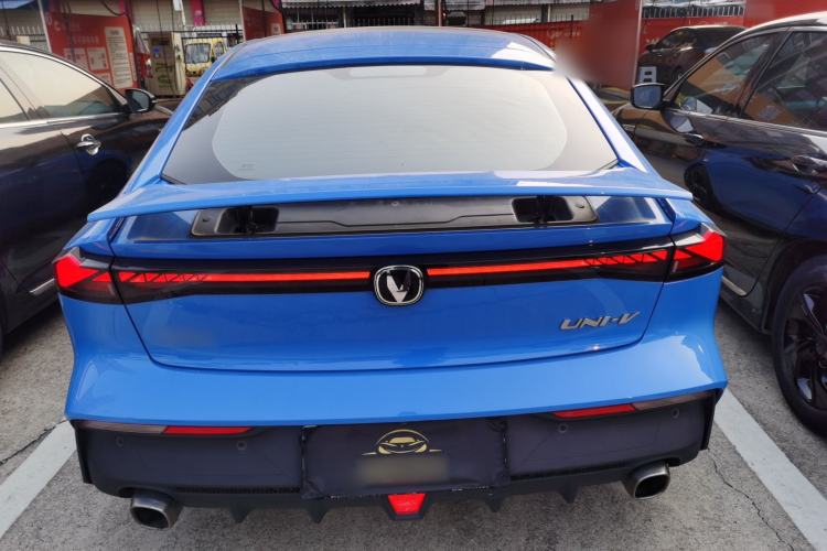 Used Changan UNI-V 2022 1.5T Prestige Version