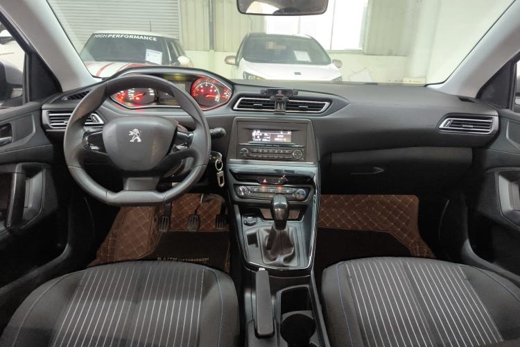 Used Peugeot 308 2016 1.6L Manual Fashion Edition