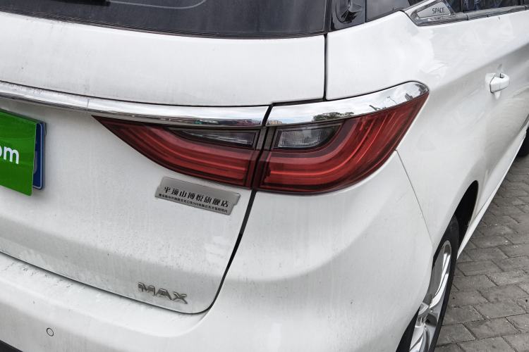 Used BYD Song MAX 2019 1.5T Manual Smart Connect Ruiyi Sunroof Model 7 Seats China VI Standard