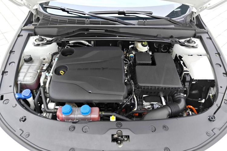 Used Changan UNI-V iDD 2024 Blue Whale Smart Electric iDD 136km ZhiKu Model
