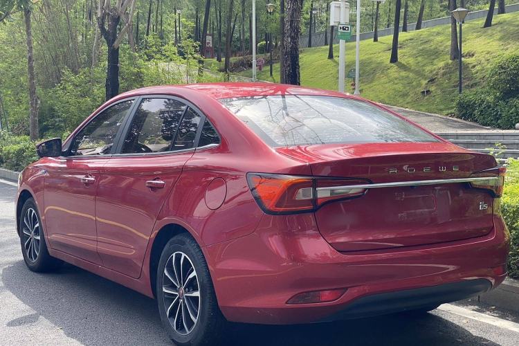 Used Roewe i5 2020 1.5L Automatic 4G Connect Luxury Flagship Edition
