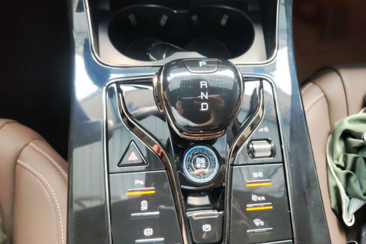 Used BYD Han 2023 EV Champion Edition 605KM Front-Drive Premium Model
