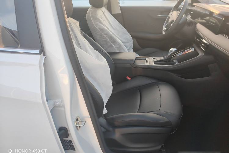 Used Roewe i5 2023 1.5L CVT Luxury Edition
