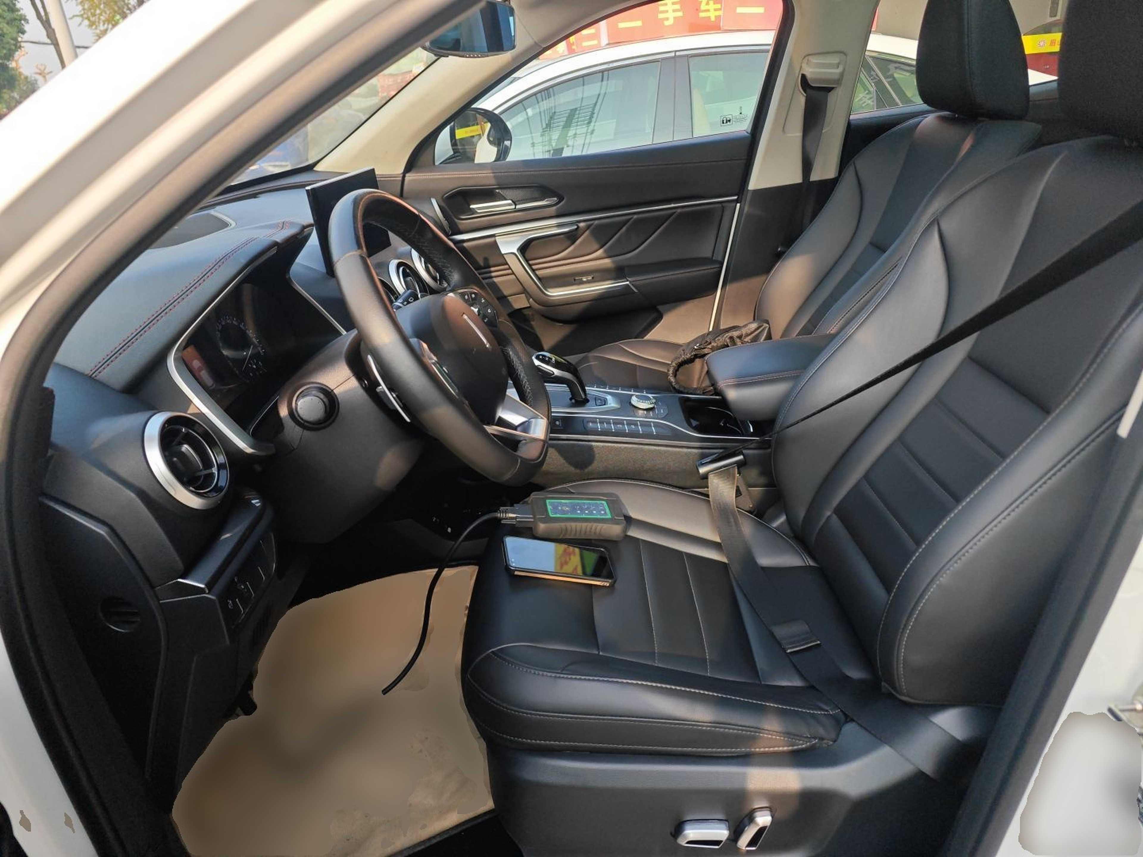 Переднее сиденье в автомобиле