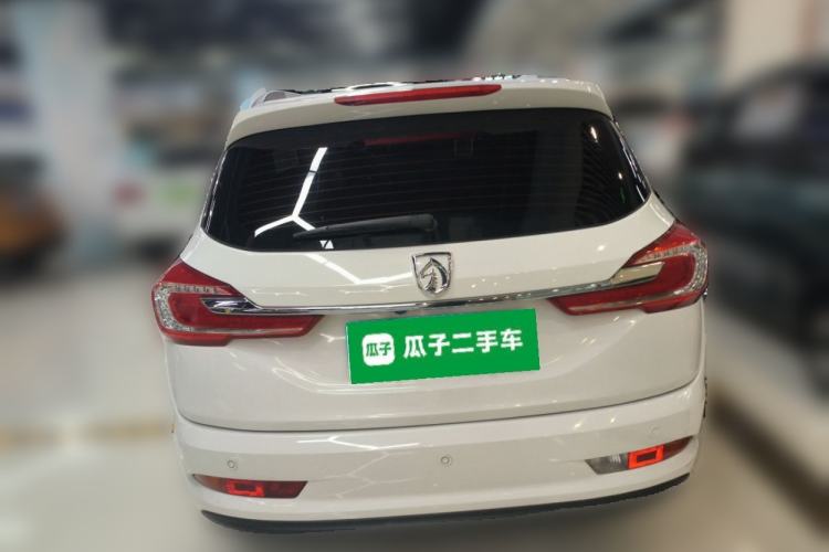 Used Baojun 310W 2017 1.5L Manual Fashion Model China V
