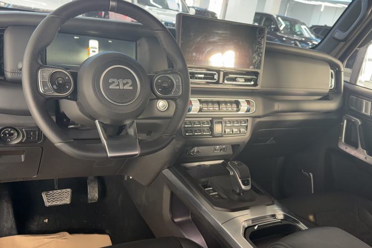 Used  T01 2024 2.0T Mechanic
