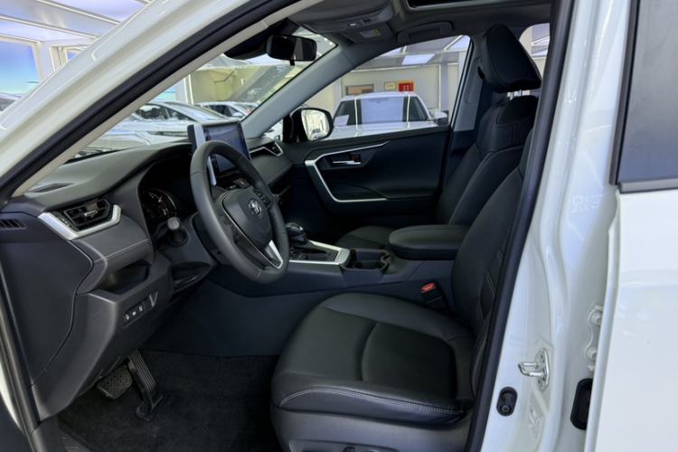 Used Toyota RAV4 2020 2.0L CVT Two-Wheel Drive Fashion PLUS Edition
