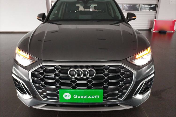 Used Audi Q5L 2022 40T Fashionable and Dynamic Model
