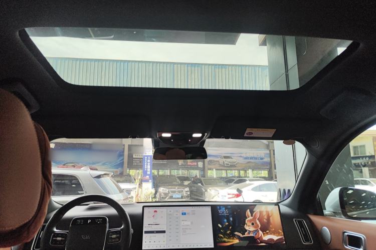 Used Li Auto L8 2023 Pro Model
