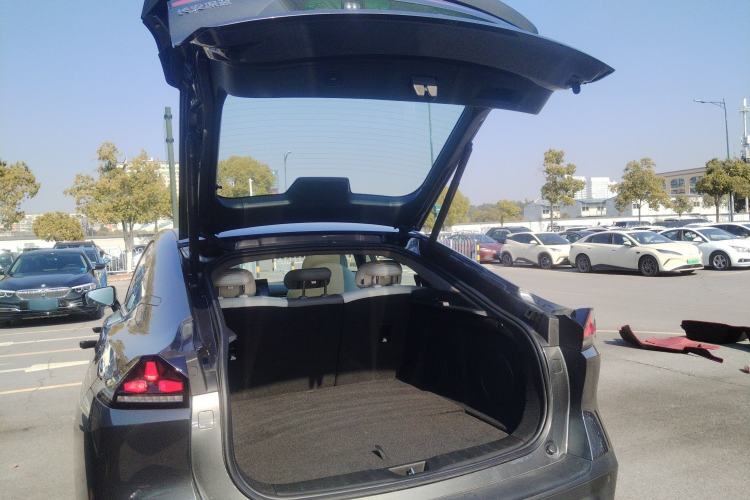 Used  L07 2024 230Max Qiankun Intelligent Driving ADS SE Range-Extended Version
