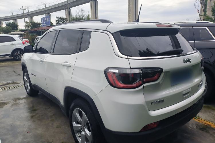 Used  Compass 2017 200T Automatic Family Edition
