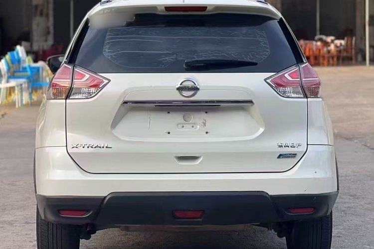 Used Nissan X-Trail 2015 2.0L CVT Comfort MAX Edition 2WD
