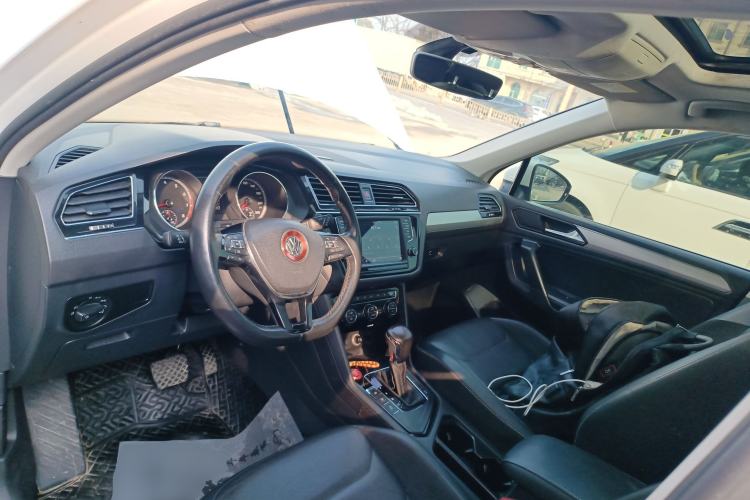 Used Volkswagen Tiguan L 2017 380TSI Automatic All-Wheel-Drive Luxury Edition
