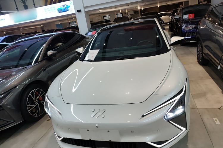 Used  L7 2022 Dynamic Model
