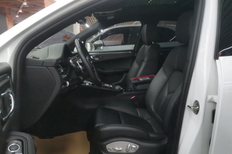 Used Porsche Macan 2022 Macan 2.0T
