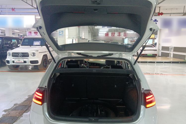 Used Volkswagen Golf 2018 230TSI Automatic Comfort Model
