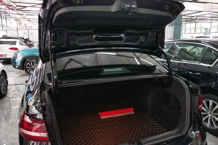 Used Volkswagen Lavida 2024 300TSI DSG Full-Comfort Edition
