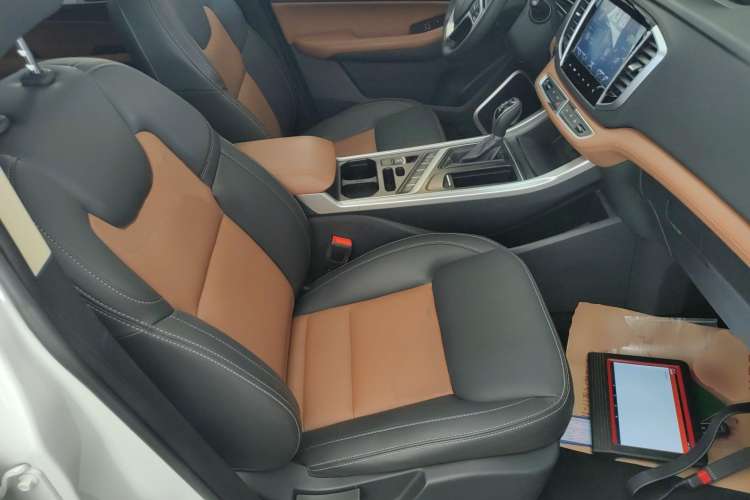 Used Geely Auto Vision X6 2018 1.4T CVT 4G Connected Luxury Version
