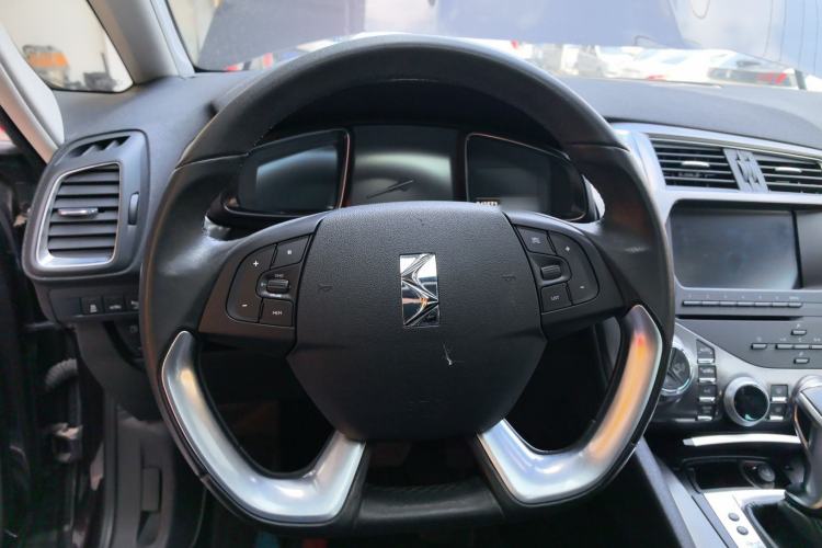 Used  5 2015 1.6T Luxury Edition THP160
