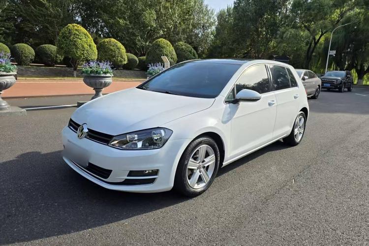 Used Volkswagen Golf 2015 1.4TSI Automatic Luxury Model
