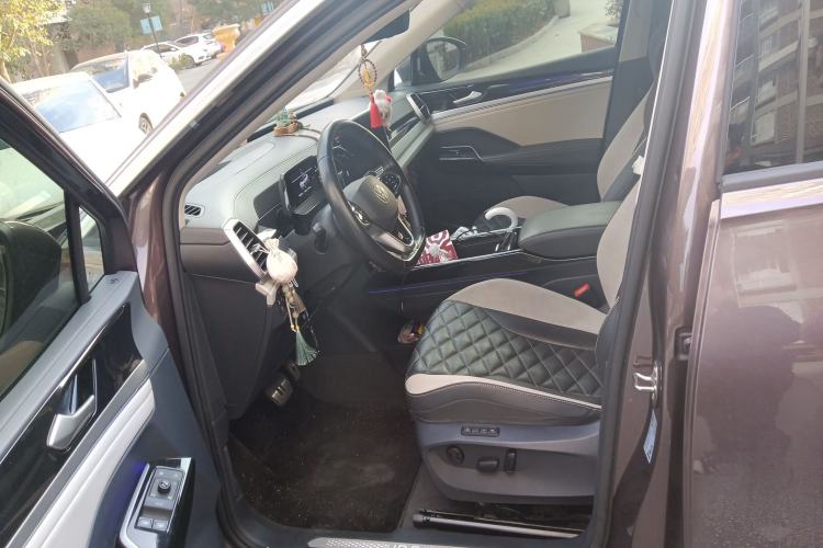 Used Volkswagen ID.6 CROZZ 2021 Long-Range PRO Edition