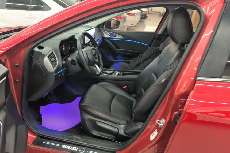 Used Mazda Mazda 3 Axela 2017 Hatchback 1.5L Automatic Luxury Model Emission Standard China V
