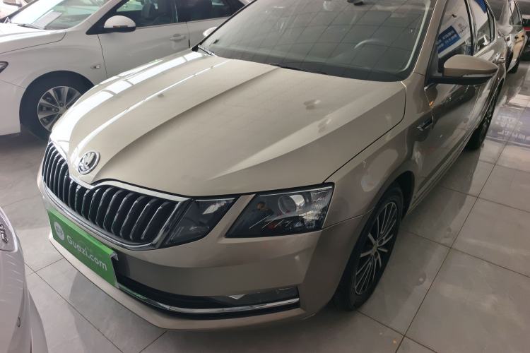 Used Skoda Octavia 2019 1.5L Automatic Smart Drive Luxury Edition China VI Standard