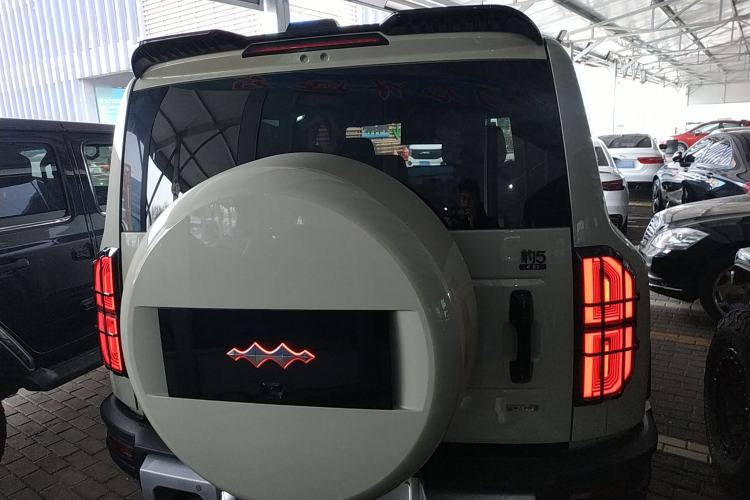 Used  Leopard 5 2023 Navigator Edition