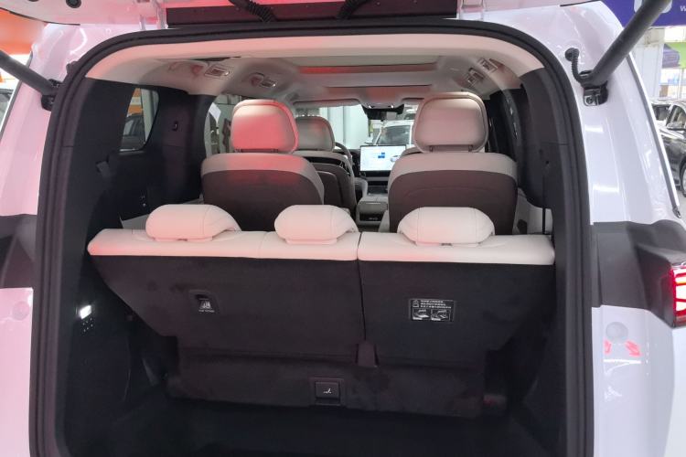 Used BYD Xia 2025 DM-i 1.5T 180km Beyond Edition
