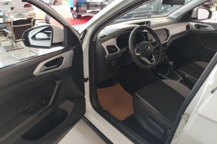 Used Volkswagen Tacqua 2021 200TSI DSG JoyConnect Edition