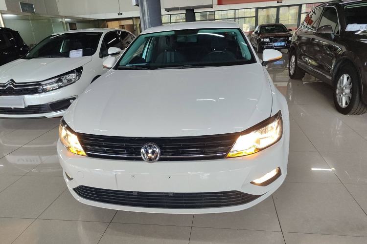 Used Volkswagen Lamando 2017 230TSI DSG Fashion Edition
