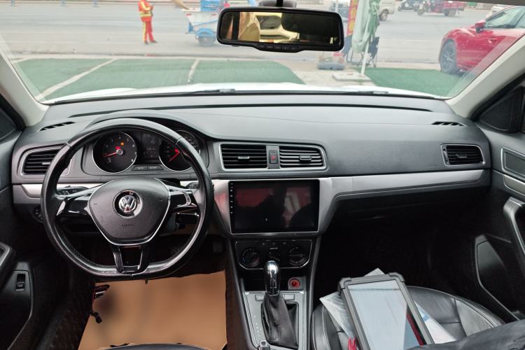 Used Volkswagen Lavida 2015 230TSI DSG Comfort Edition
