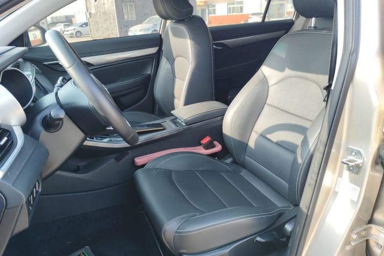 Used Geely Auto Emgrand 2019 Leading Edition 1.5L CVT Luxury Model China VI Standard
