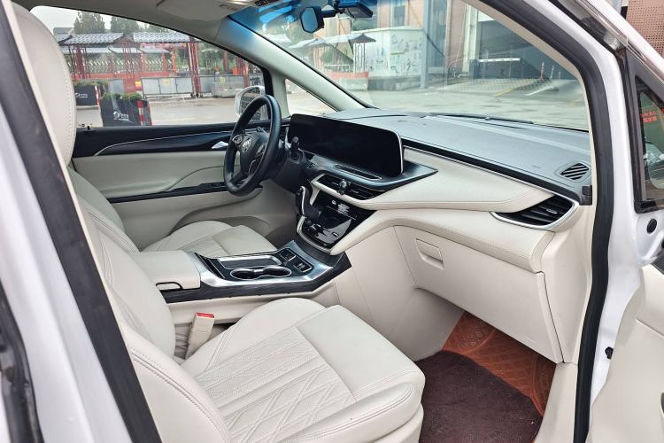 Used Buick GL8 2021 ES Landtrek 653T Comfort Edition
