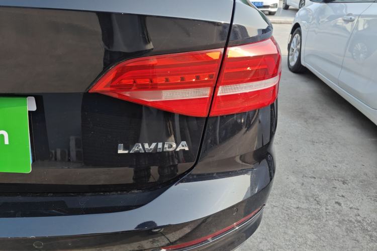 Used Volkswagen Lavida 2019 1.5L Automatic Comfort Edition China VI Standard