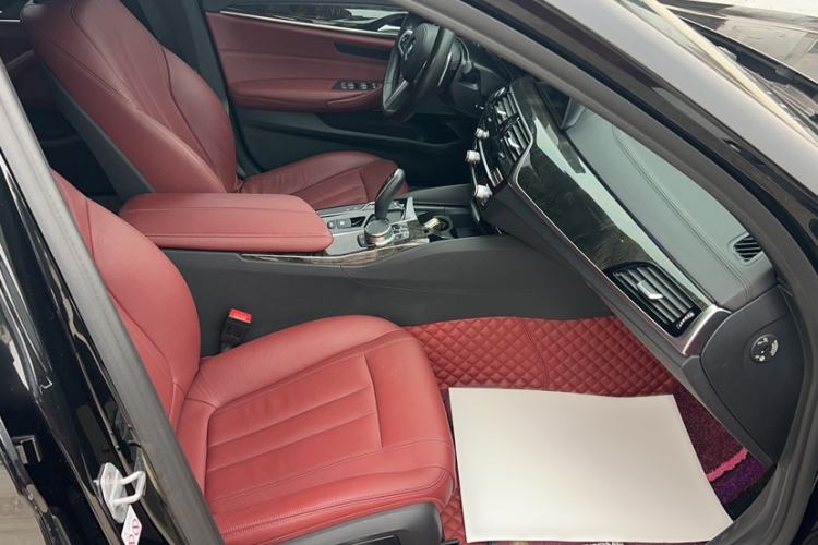 Used BMW 5 Series 2019 530Li Leading Model M Sport Package
