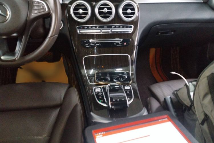 Used Mercedes-Benz GLC 2019 GLC 260 L 4MATIC Dynamic Model
