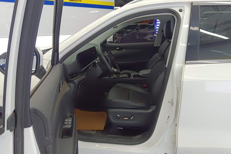 Used Ford Equator Sport 2022 EcoBoost 170 Platinum Edition
