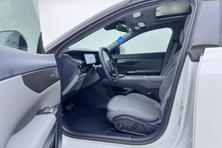 Used Lynk & Co 07 2024 EM-P 126 Long-Range Ultra
