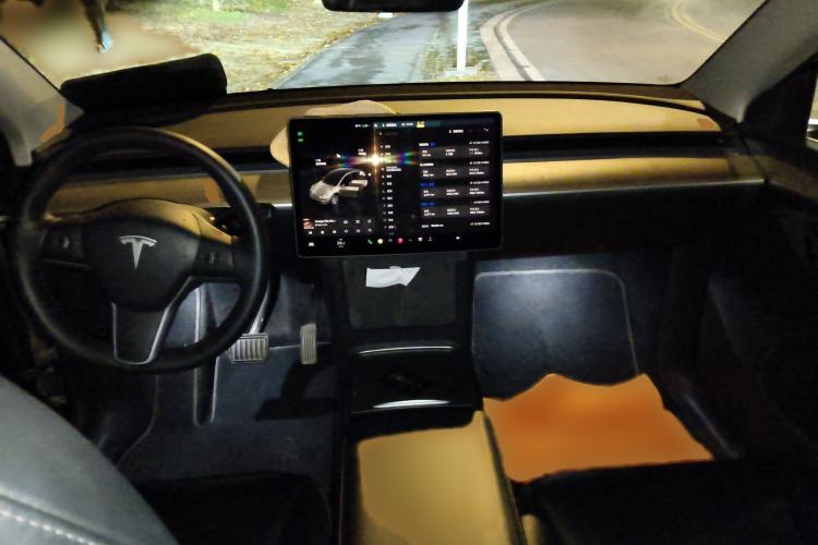 Used Tesla Model Y 2022 Rear-Wheel-Drive Version