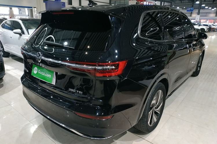 Used Volkswagen Viloran 2023 380TSI Luxury Edition
