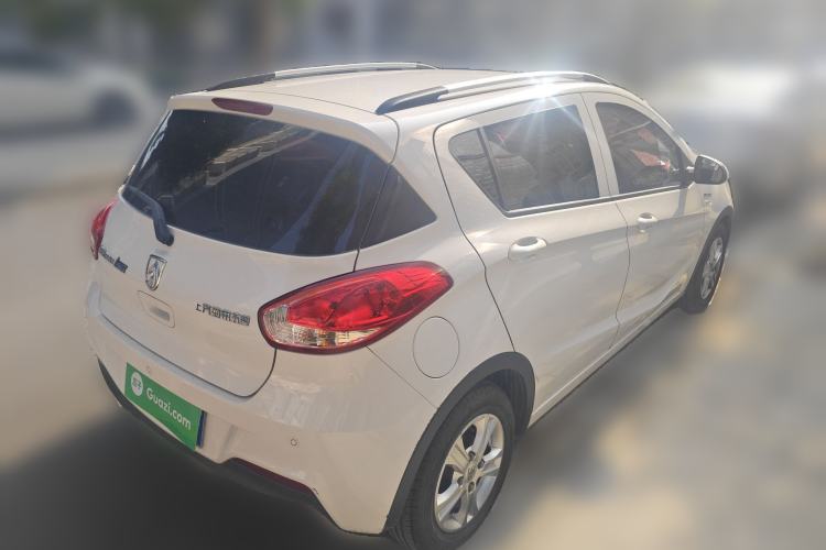 Used Baojun 310 2017 1.5L Automatic Fashion Model
