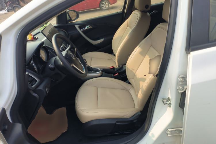 Used Buick GT 2014 XT 1.6L Automatic Fashion Edition
